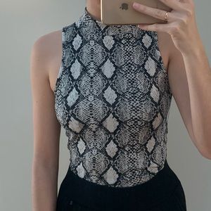 Snakeskin mock neck tank top size small